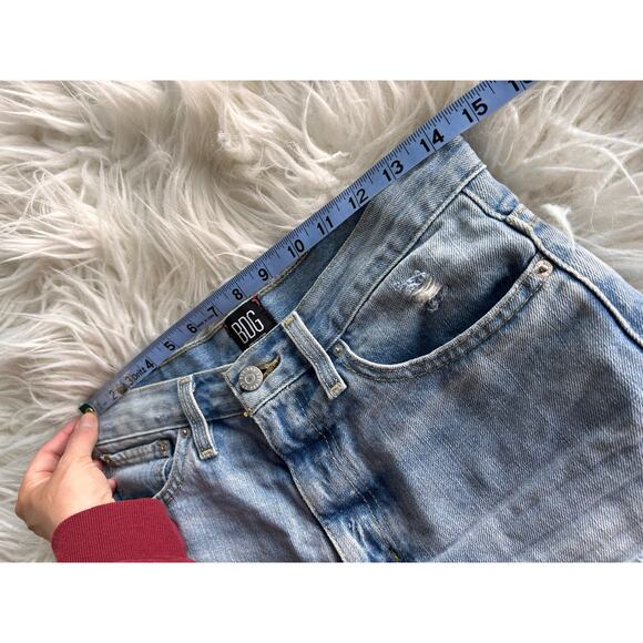BDG Urban Outfitters Women's Distressed High Rise Girlfriend Shorts Blue Size 26 - Picture 11 of 13